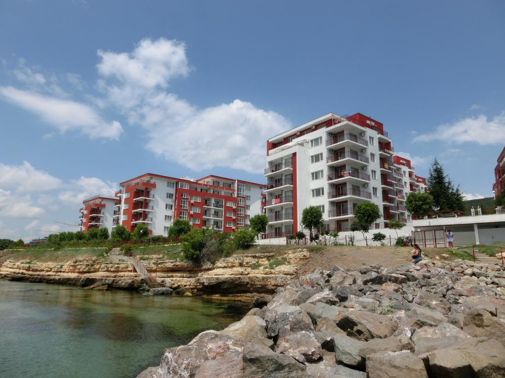 Panoramic Sea View Apartment Crown, Pools And Beach, Sveti Vlas Exterior foto